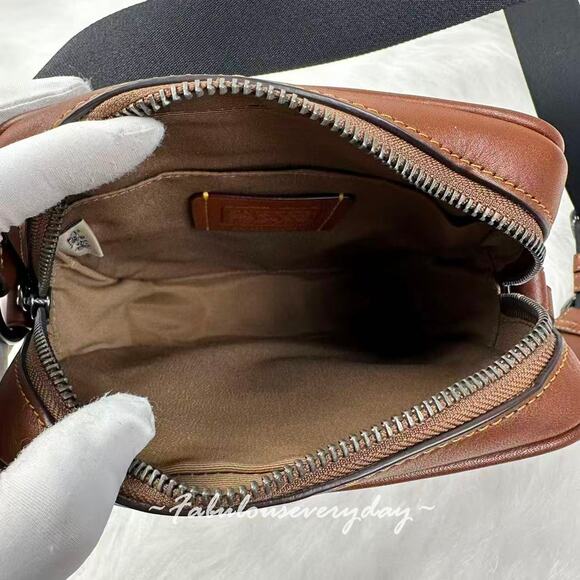 Coach X Peanuts Men's Sullivan Crossbody Bag With Snoopy Print In Tan CBK48 NWT - Picture 5 of 9